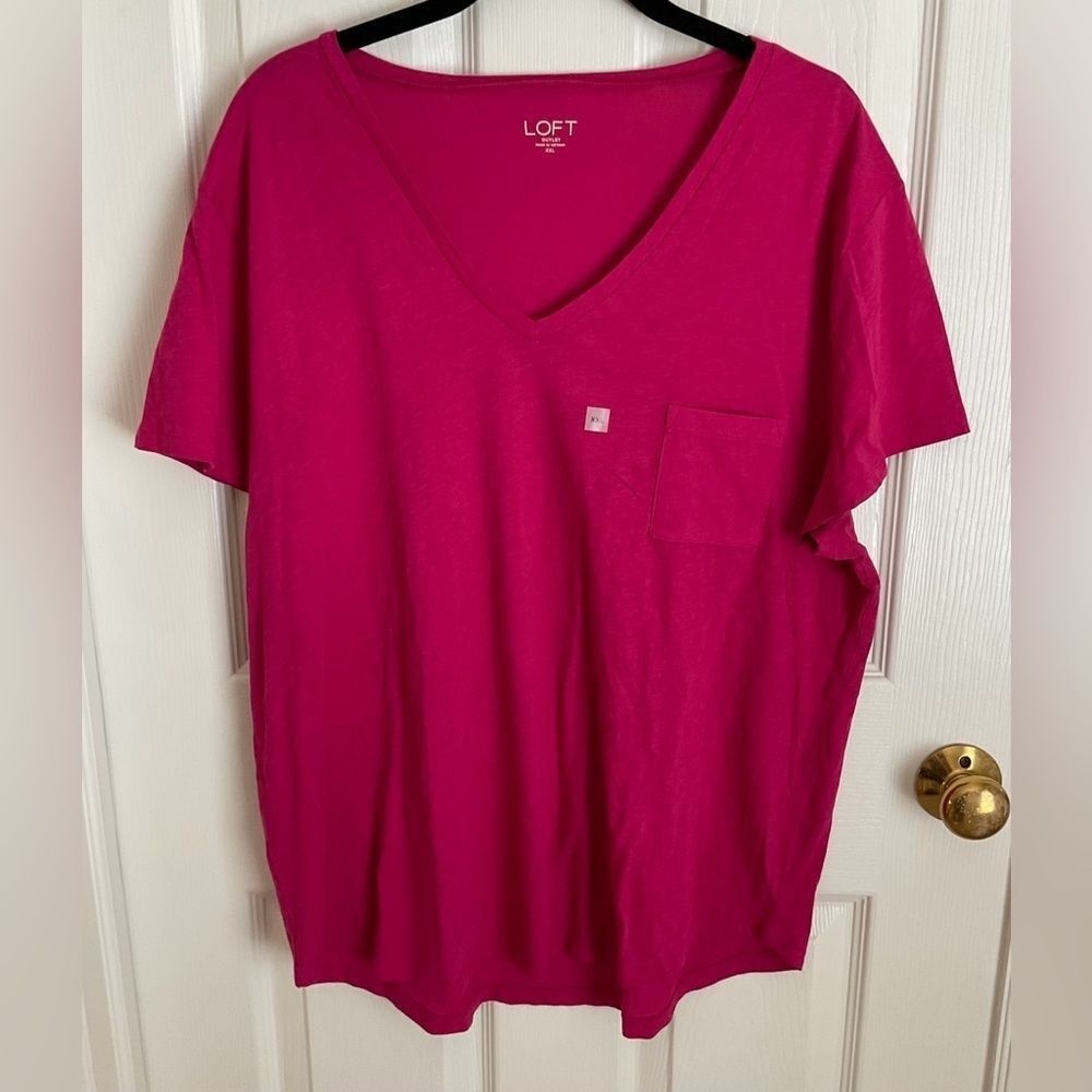 LOFT V Neck Soft Short Sleeve V Neck‎ Pocket Tee Size XXL- Hot Pink